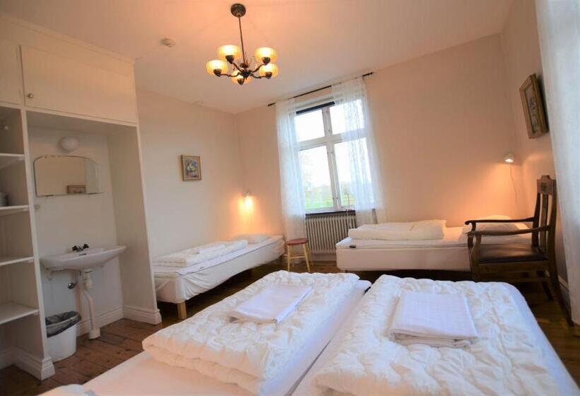 标准四人间共用浴室, Bläsinge Gård Kullabygden