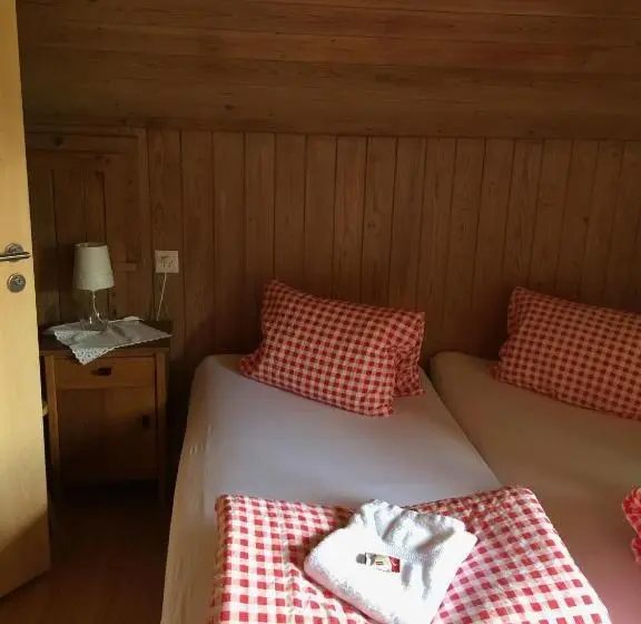 Standardrum Delat Badrum, Gästehaus Schäfli