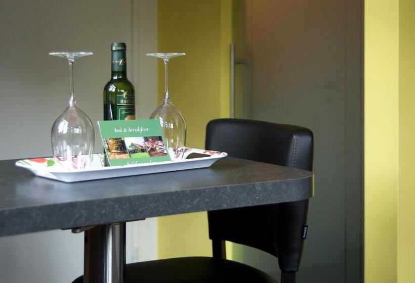 חדר דלוקס עם מרפסת טרסה, B&b Gielse Garden