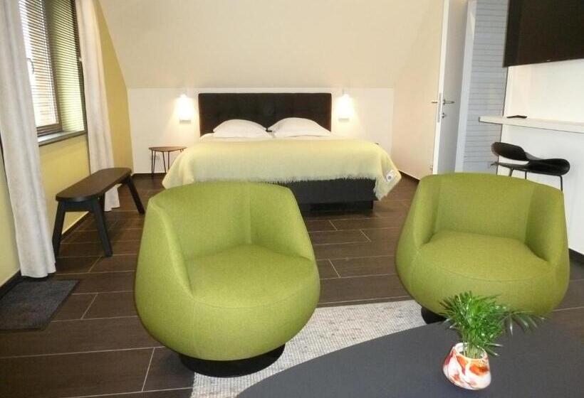 סוויטה נוף לגינה, B&b 't Hof Van Spiere