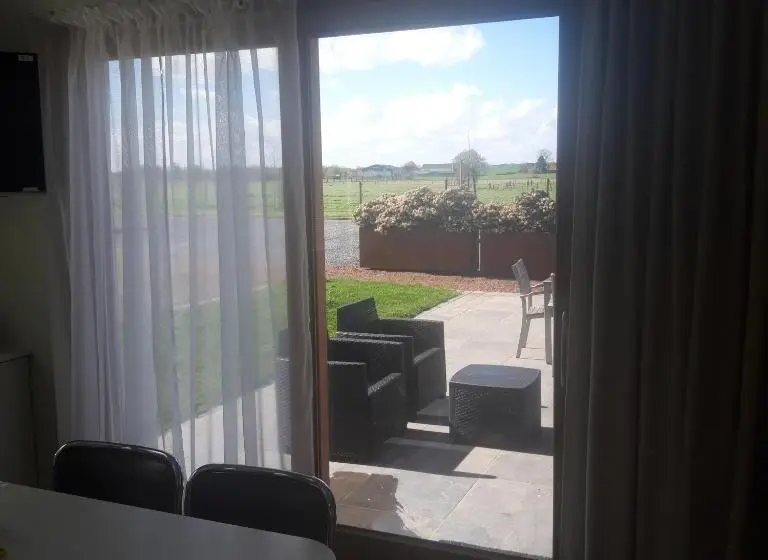 テラス付きスタンダードワンルーム, B&b 't Hof Van Spiere