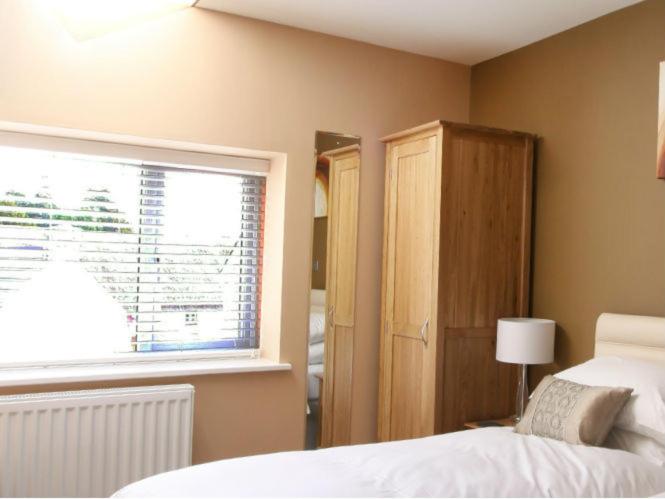 חדר סטנדרט, Emlyn Arms