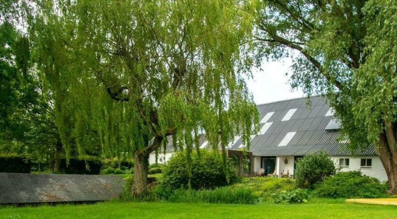 Deluxe room with river view, Landgoed Wilgenheerd