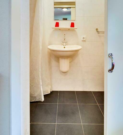 غرفة قياسية, Lokven Hoeve