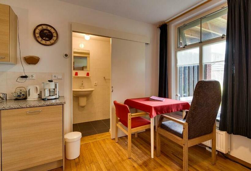 غرفة قياسية, Lokven Hoeve