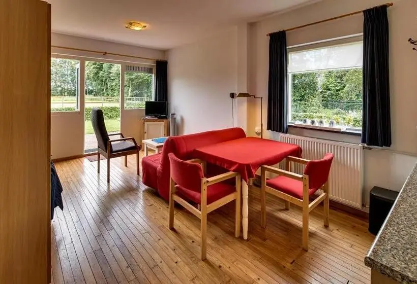 コンフォートルーム, Lokven Hoeve