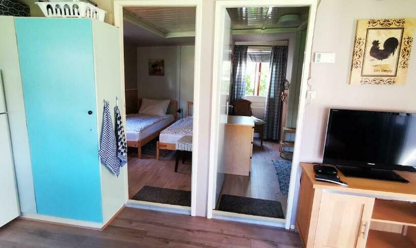 Хижина, Bed & Breakfast Prins Hendrik