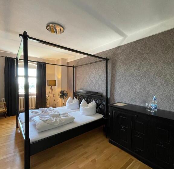 침실 2개 아파트, Schloss Beichlingen