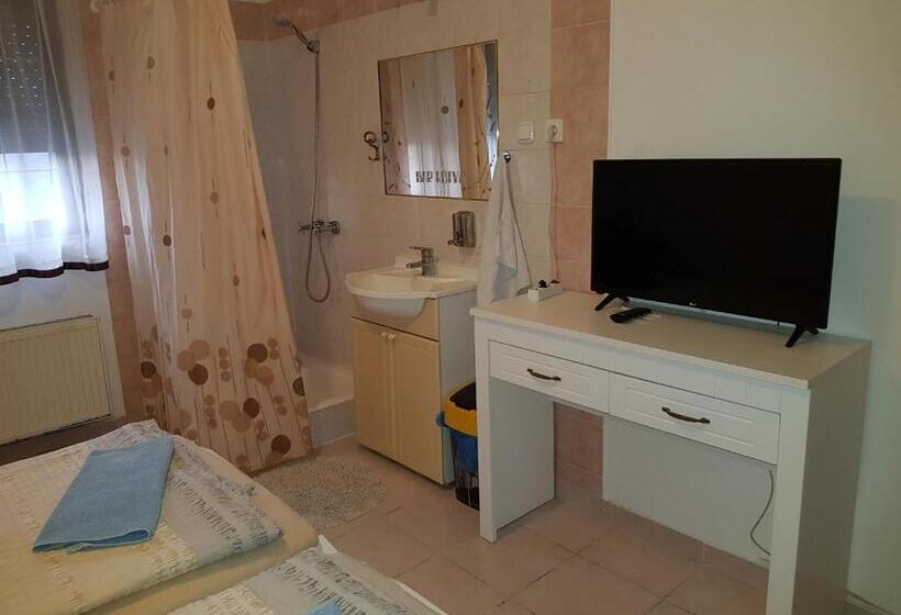 חדר אקונומי, Motel Kotva