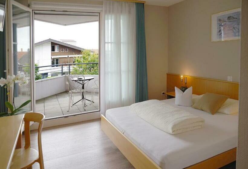 标准单人间, Garni Arnegg