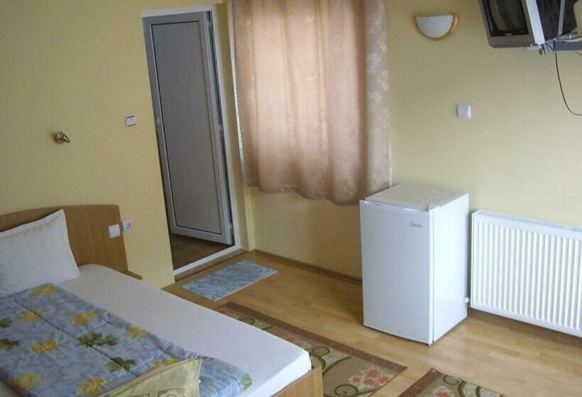 חדר סטנדרט עם מרפסת, Villa Shipkovo