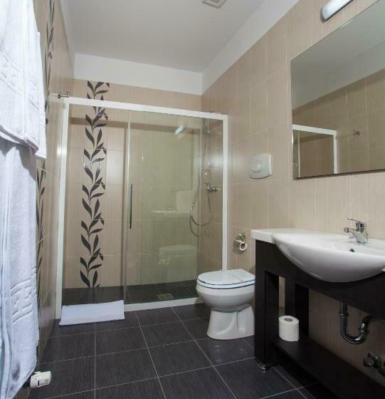 Номер Стандарт, Pensiunea Laci Csarda Ernei