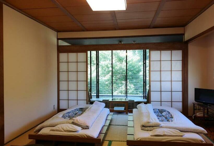 Dağ Manzaralı Standart Oda, Hiranoya