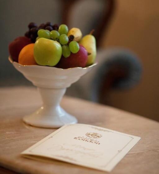 اتاق استاندارد, Grand Hotel London