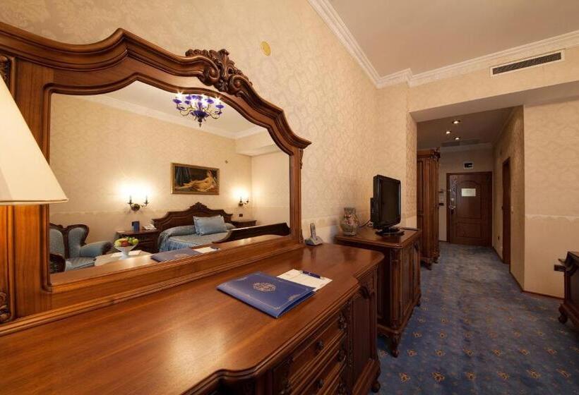 اتاق استاندارد, Grand Hotel London