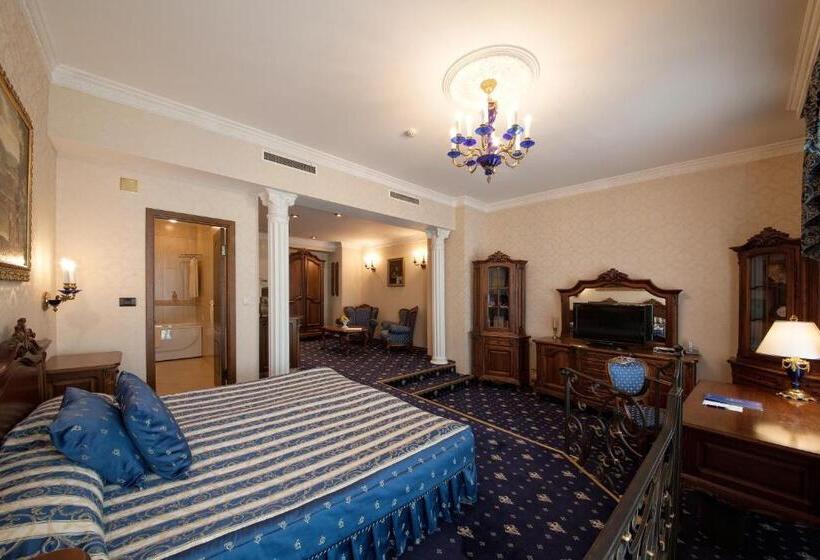 חדר סטודיו סטנדרד, Grand Hotel London