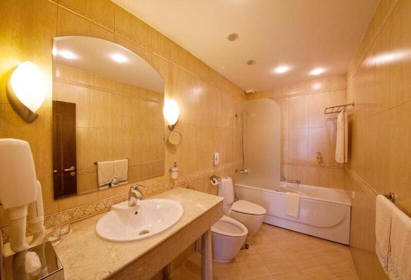 סוויטת ג'וניור, Grand Hotel London