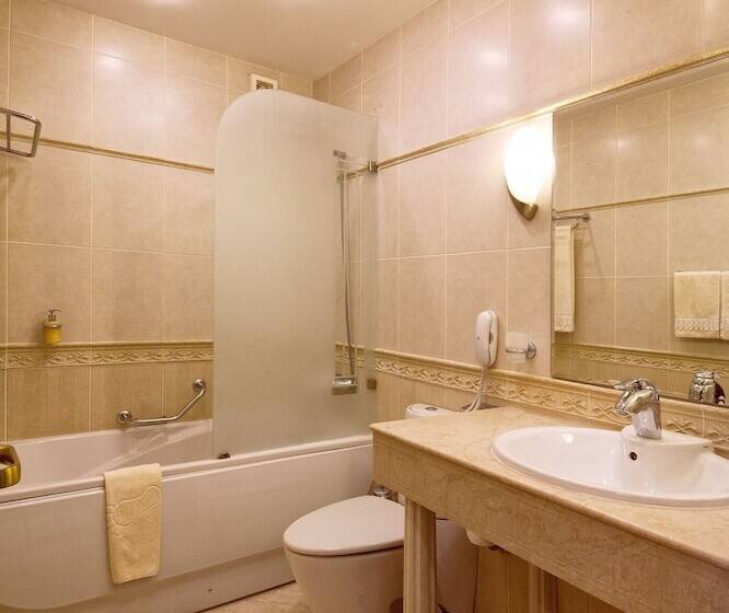 اتاق لوکس, Grand Hotel London