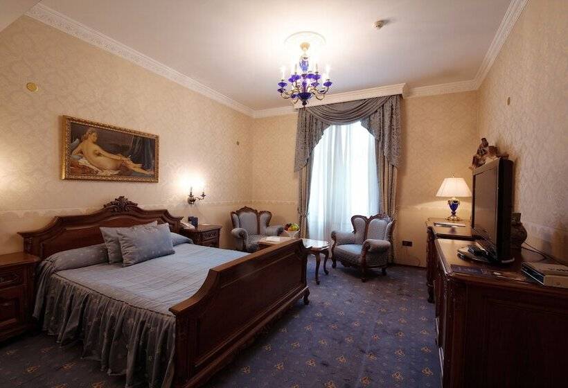 חדר סטודיו סטנדרד, Grand Hotel London