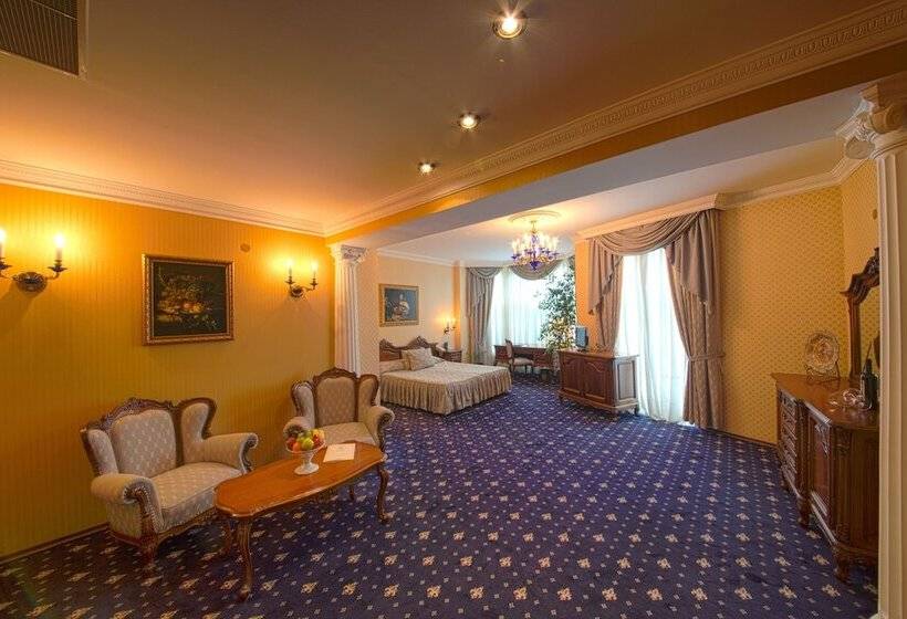 חדר סטודיו סטנדרד, Grand Hotel London