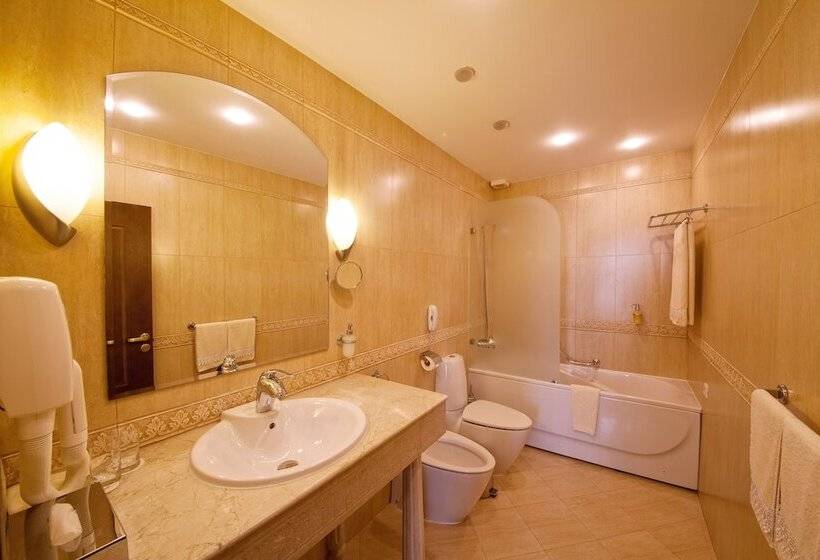 סוויטת ג'וניור, Grand Hotel London