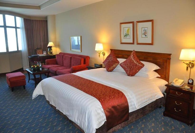 غرفة ديلوكس مطلة على البحيرة, Abha Palace