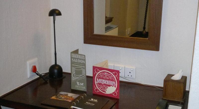 디럭스 스위트 킹 침대, Red Lion Inn & Suites Grimes