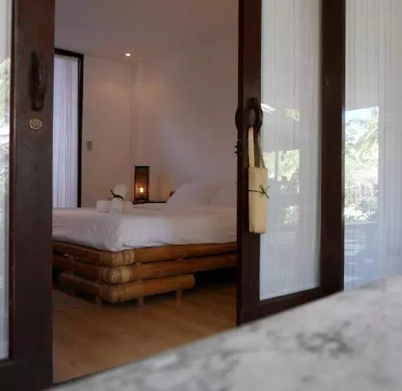 キングサイズベッドのスタンダードルーム, Ananyana Beach Resort