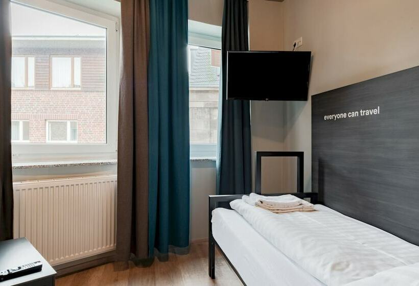 غرفة قياسية فردية, a&o Koln Dom