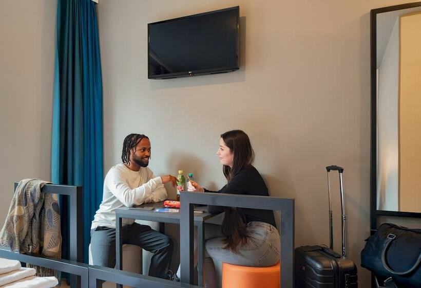 غرفة قياسية, a&o Koln Dom