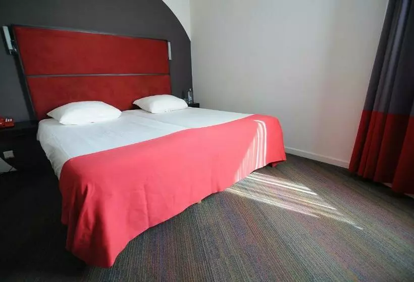 Standard Room, Arlon