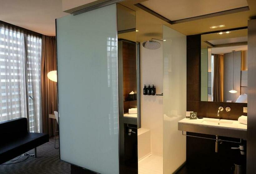 اتاق لوکس, B