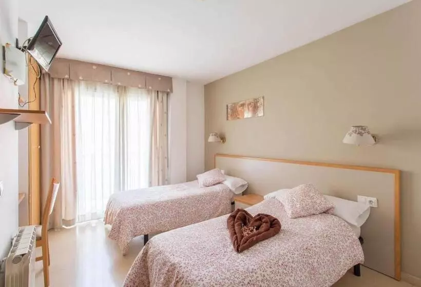 اتاق استاندارد با بالکن, Cosmos Tarragona