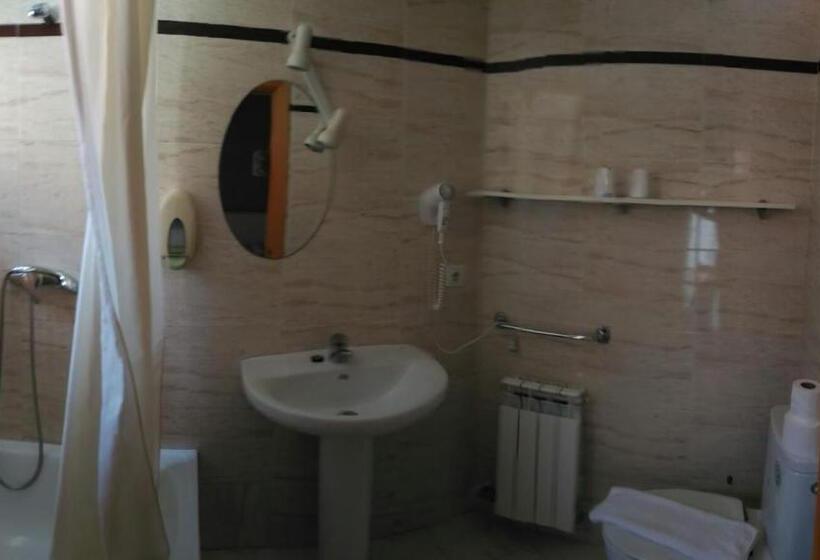 اتاق استاندارد یک تخته با بالکن, Cosmos Tarragona