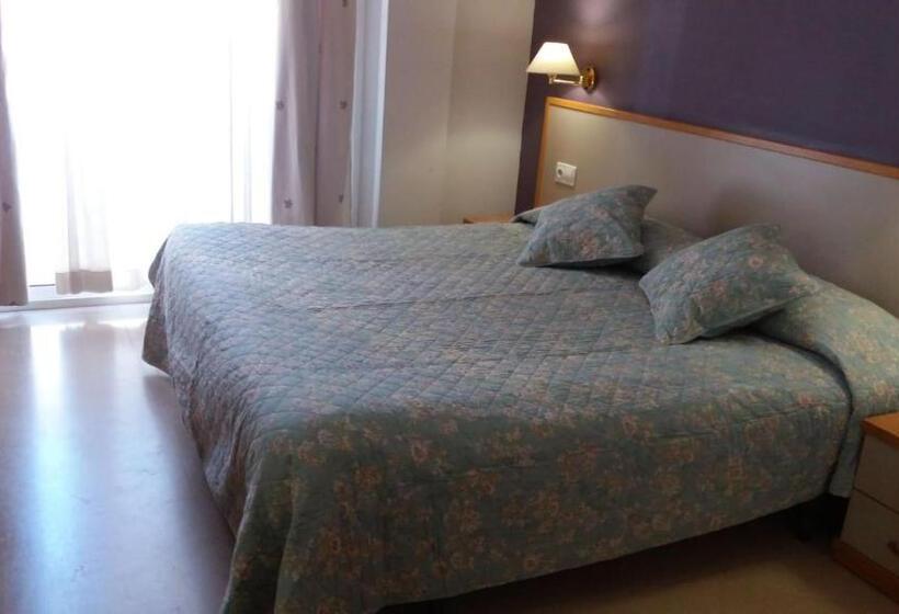 اتاق استاندارد با تخت بزرگ, Cosmos Tarragona