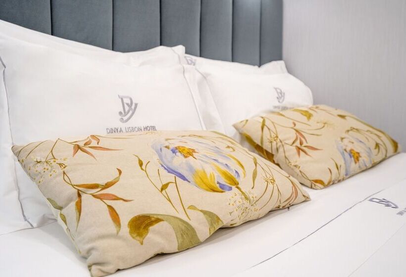 اتاق استاندارد سه نفره, Dinya Lisbon