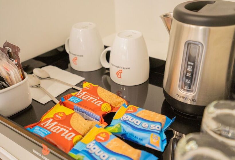 اتاق استاندارد سه نفره, Dinya Lisbon