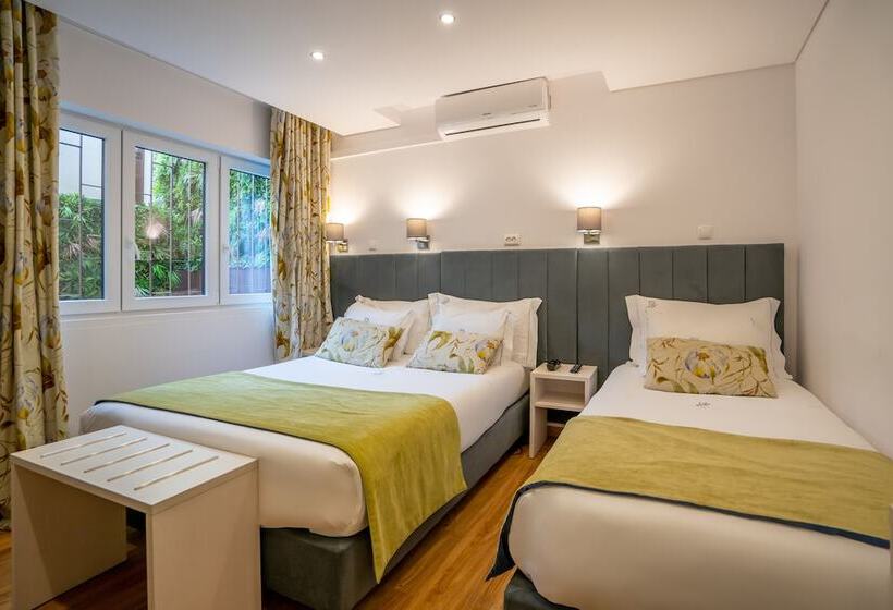 اتاق استاندارد سه نفره, Dinya Lisbon