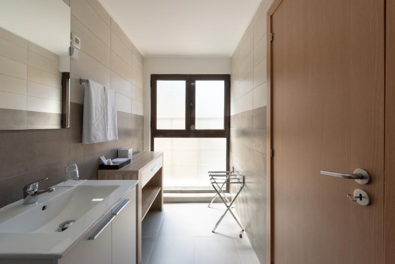 اتاق استاندارد, Dinya Lisbon