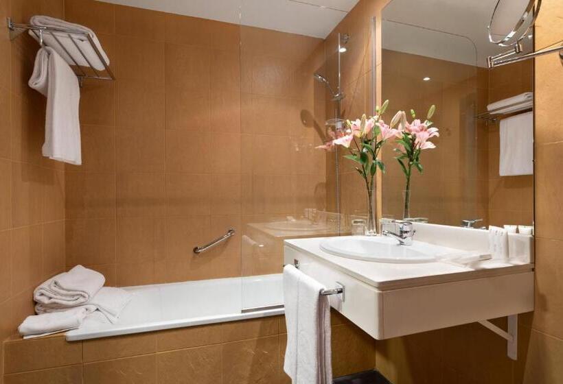 اتاق استاندارد یک نفره, Exe Agora Caceres