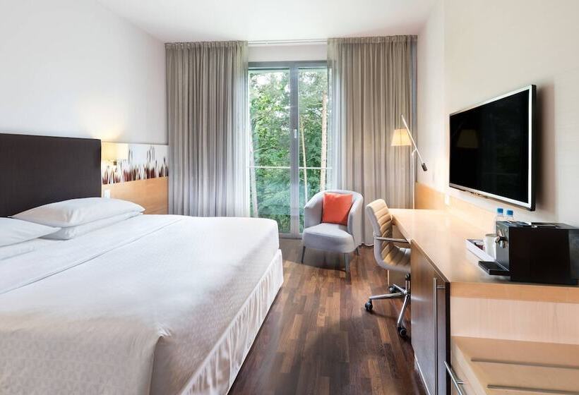 اتاق لوکس, Four Points By Sheraton Ljubljana Mons