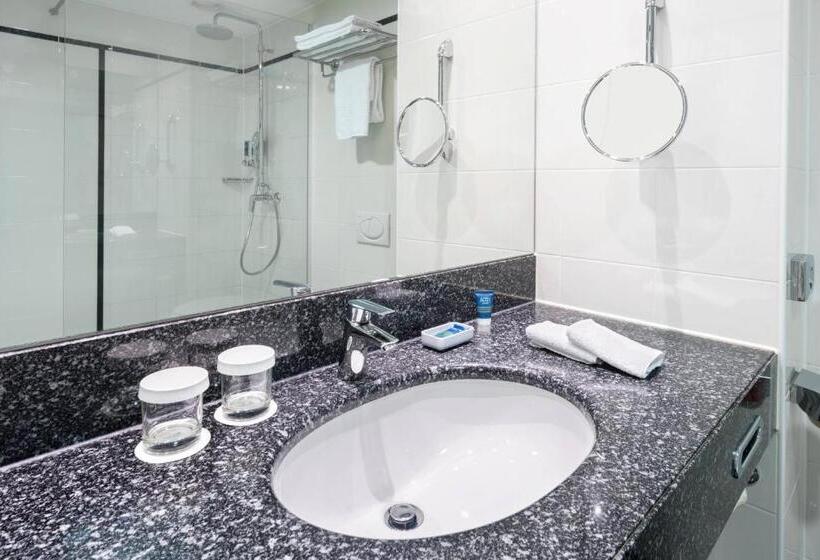 اتاق کلاسیک, Four Points By Sheraton Ljubljana Mons