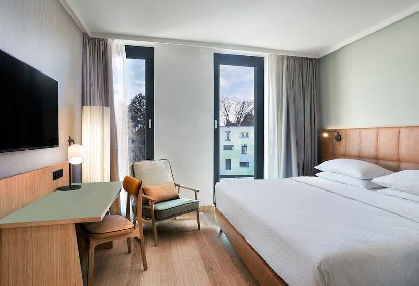 اتاق لوکس, Four Points By Sheraton Ljubljana Mons
