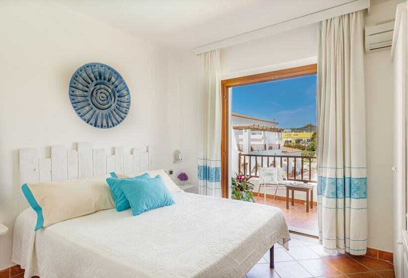 带泳池观景的豪华房, Lh Hotel La Funtana