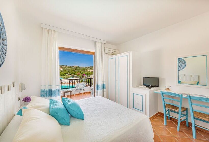 带泳池观景的豪华房, Lh Hotel La Funtana