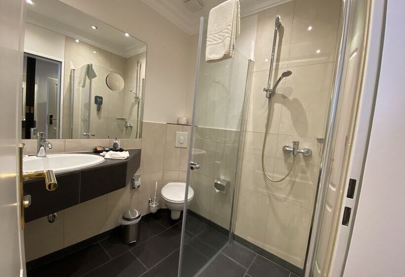 اتاق راحتی, Nells Park