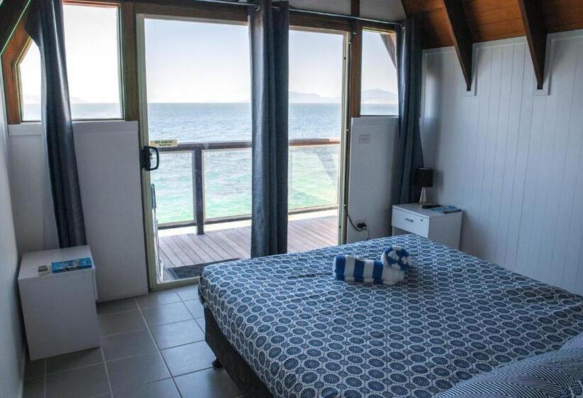 オーシャンビューデラックスルームバルコニー付き, Nomads Magnetic Island