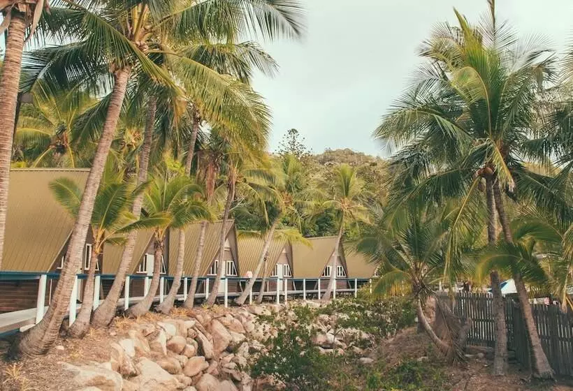 ルームシェアのワンベッド, Nomads Magnetic Island