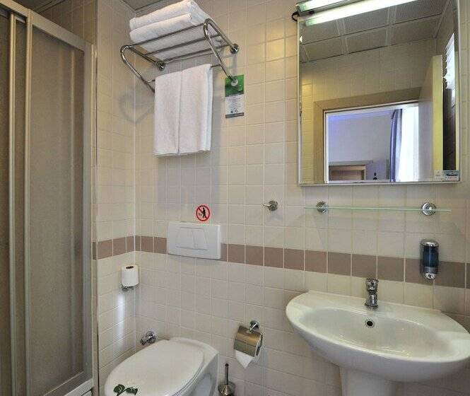 اتاق استاندارد سه نفره, Olimpiyat