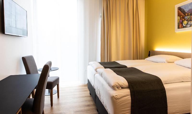 Семейный Номер Вид на Море, Omorika